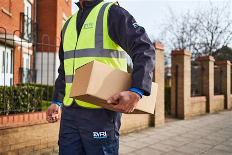 how much does a hermes courier earn|Evri driver explains how much he makes per delivery and people .